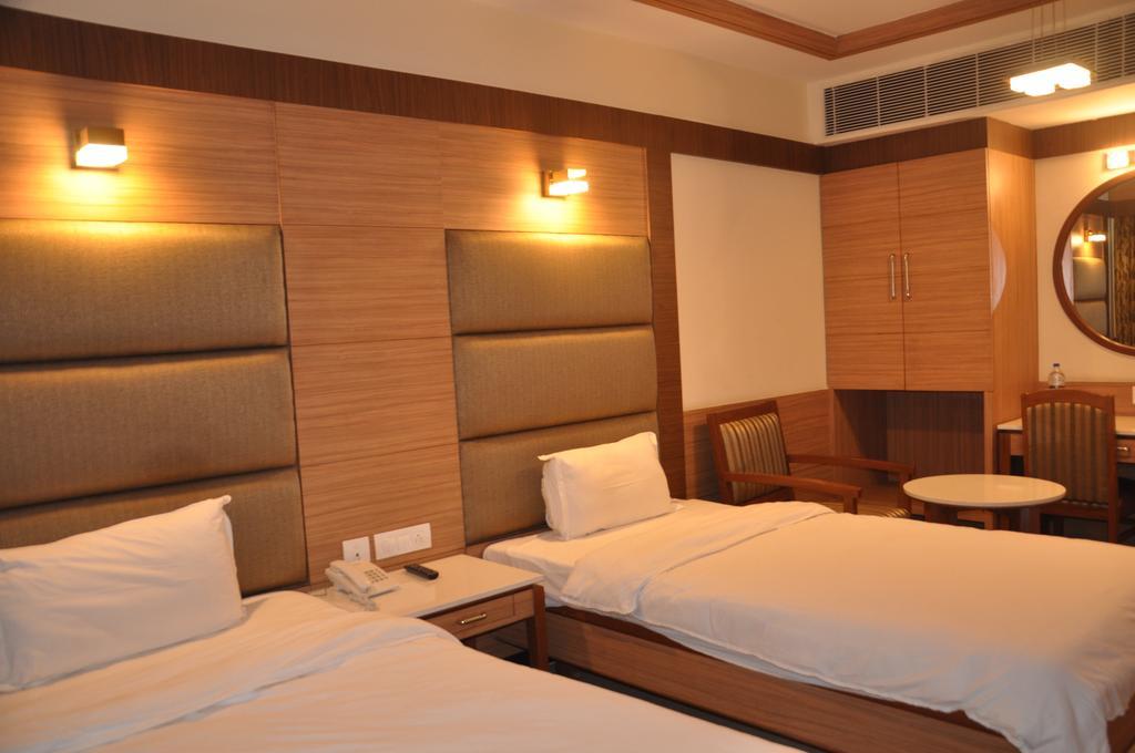 Hotel Sms Grand Inn Vellore Exterior photo