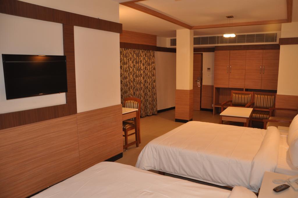 Hotel Sms Grand Inn Vellore Room photo
