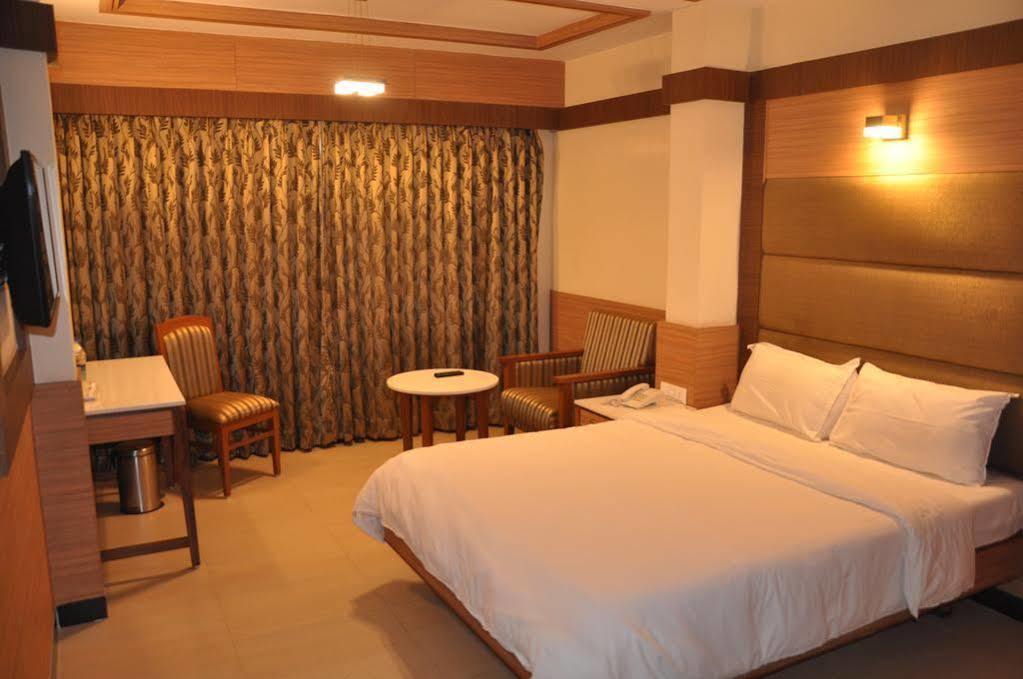 Hotel Sms Grand Inn Vellore Exterior photo